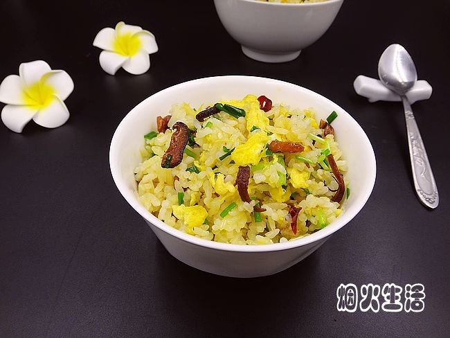 香葱菌子油炒饭步骤7