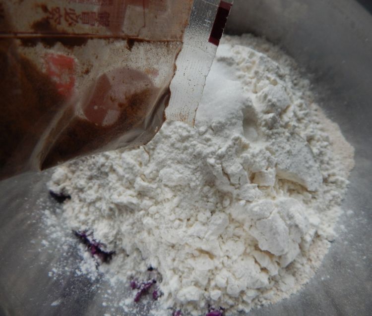 紫甘蓝煎饼步骤5