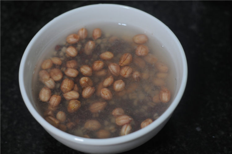 #盛夏餐桌#红豆薏米粥步骤4