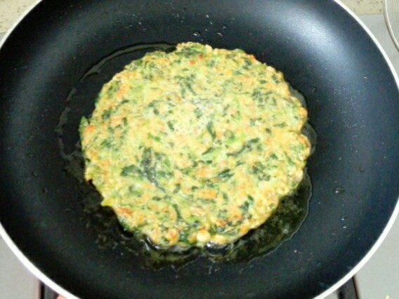 菠菜胡萝卜蛋饼步骤5