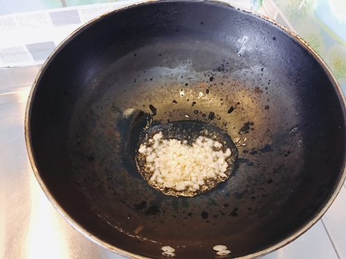 蒜香蚝油芥蓝步骤6