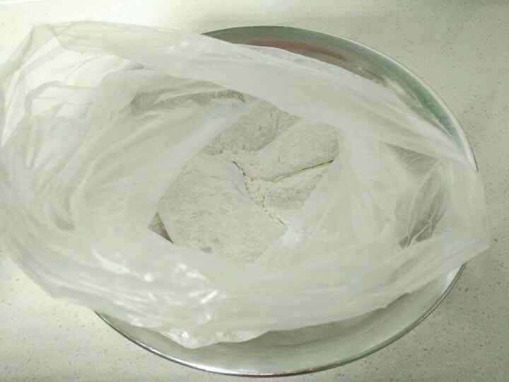 蒜香椒盐带鱼步骤5