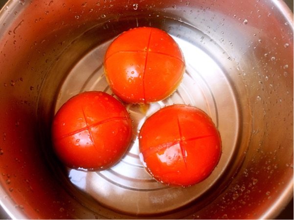 西红柿烩豆腐步骤2
