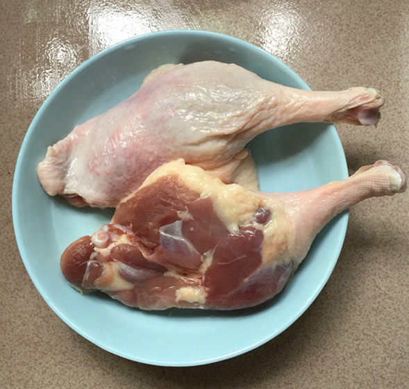 秘制酱烤鸭腿步骤1