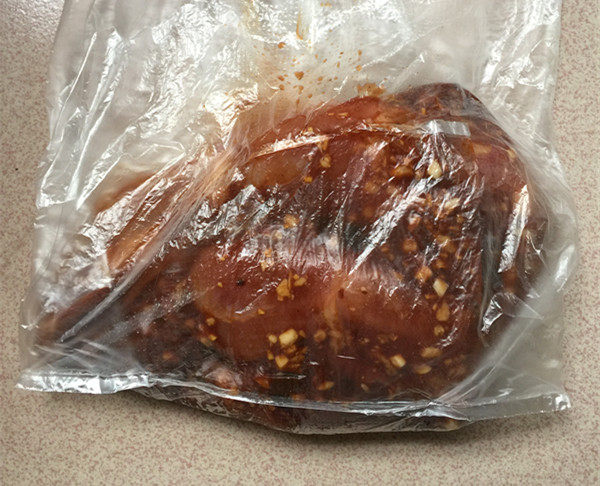 秘制酱烤鸭腿步骤8