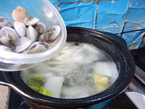 海鲜冬瓜煲步骤8