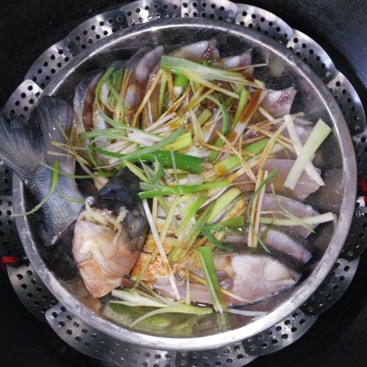 豉油蒸鱼步骤4