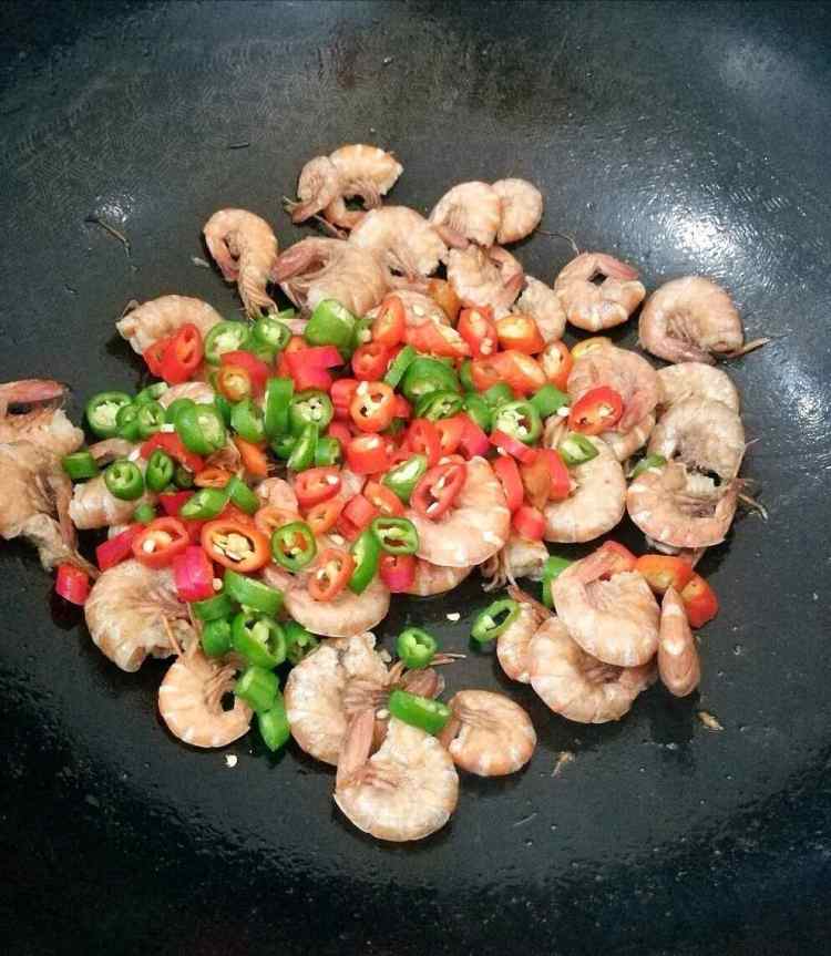 香辣油酥虾步骤4