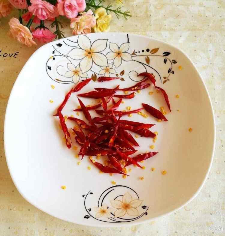 香辣干煸包菜步骤2
