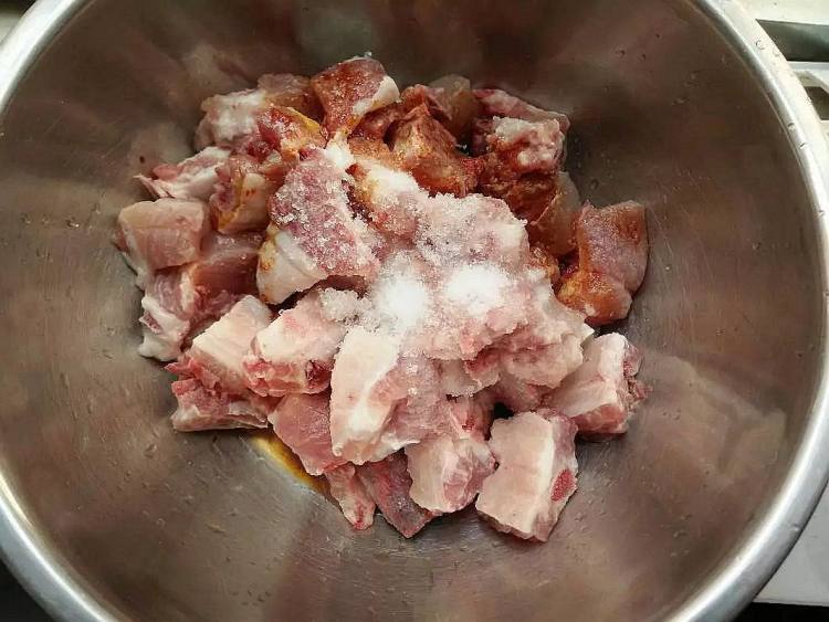 豆豉排骨蒸土豆步骤3