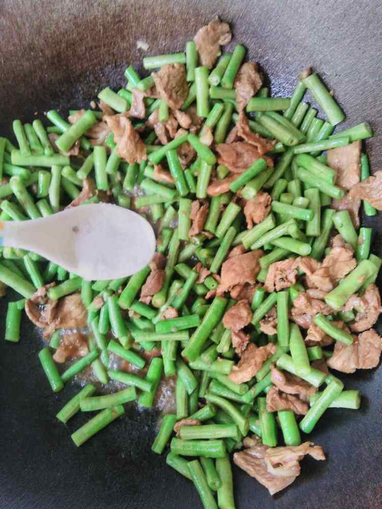 肉炒豆角#盛夏餐桌#步骤13