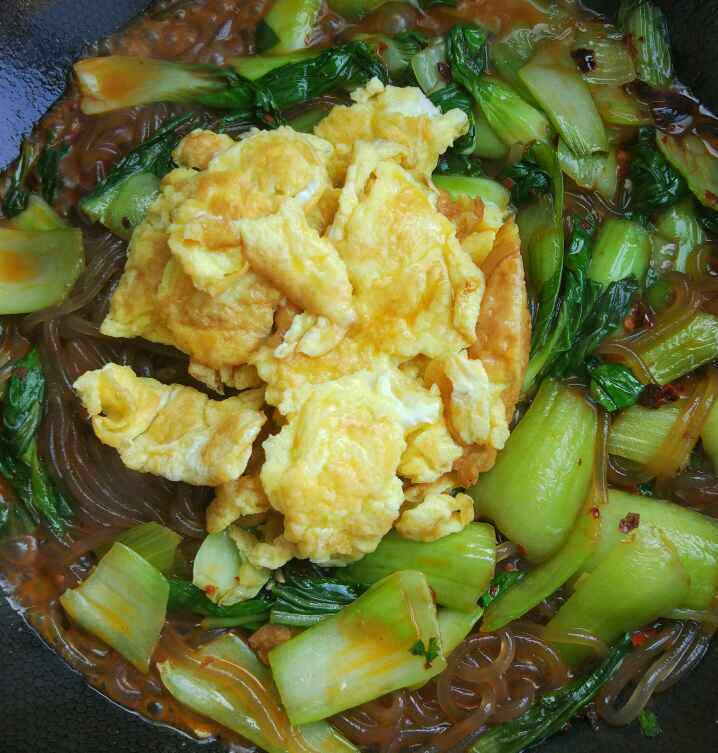 青菜鸡蛋炒粉条步骤9