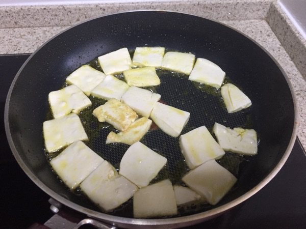 榨菜炒煎豆腐步骤2