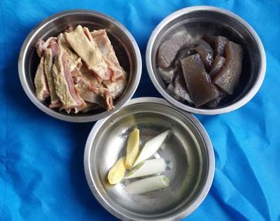 魔芋烧腊鹅步骤3