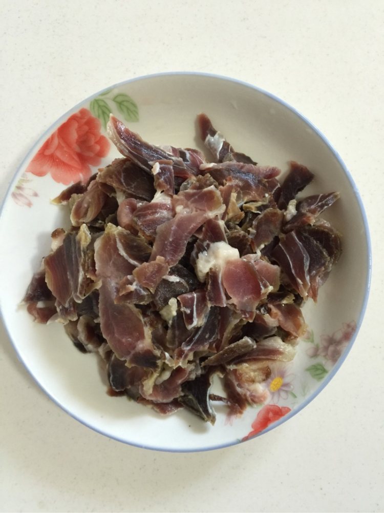 爆炒腊瘦肉步骤1