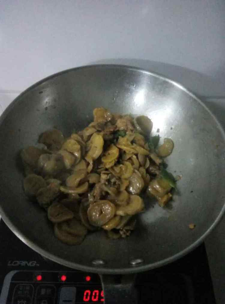 土豆干炒肉步骤7