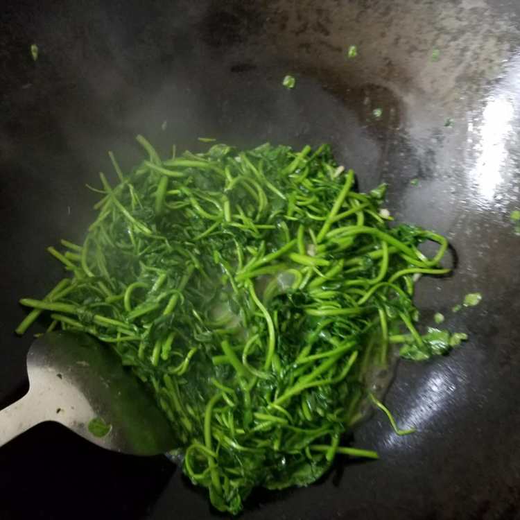 蒜蓉爆炒西洋菜步骤6