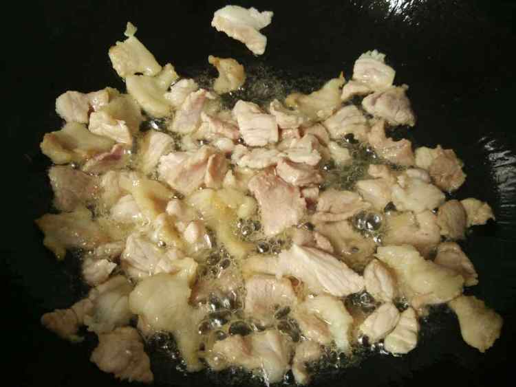 青蒜炒肉步骤3