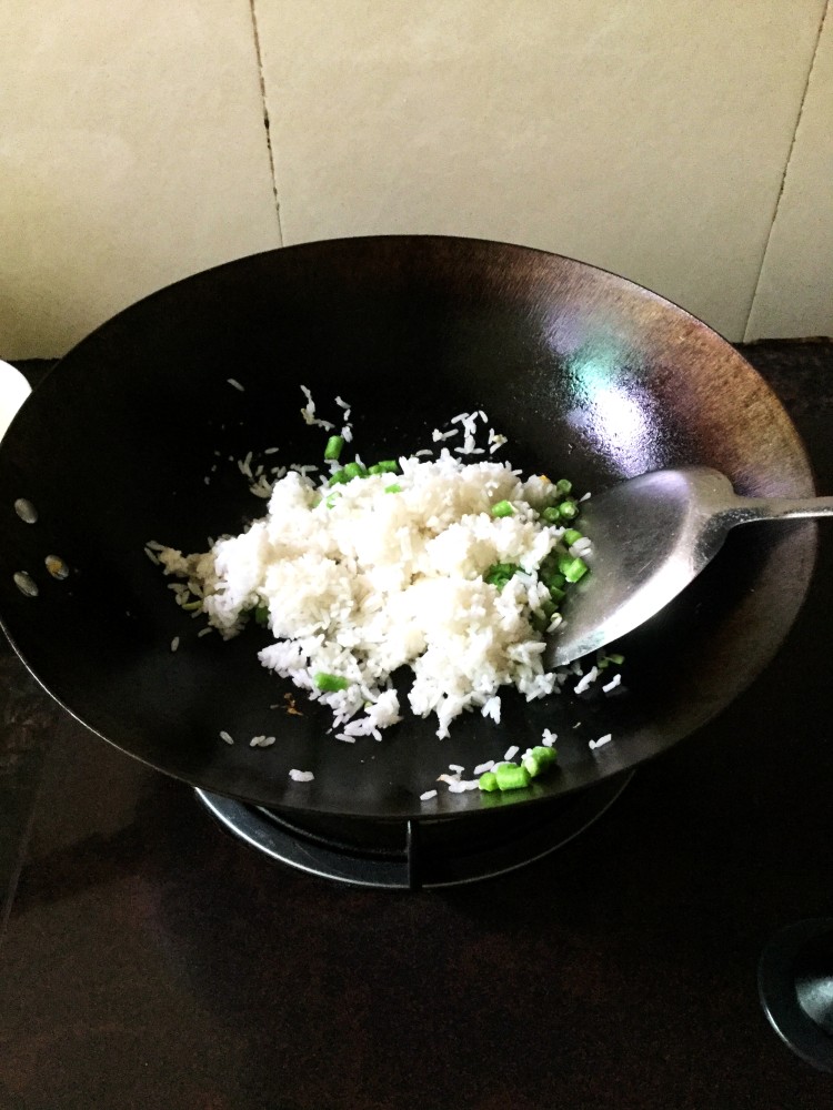 豆角蛋炒饭步骤7