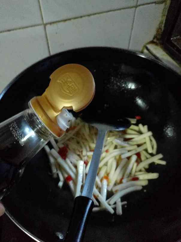 辣汁鲍菇步骤4