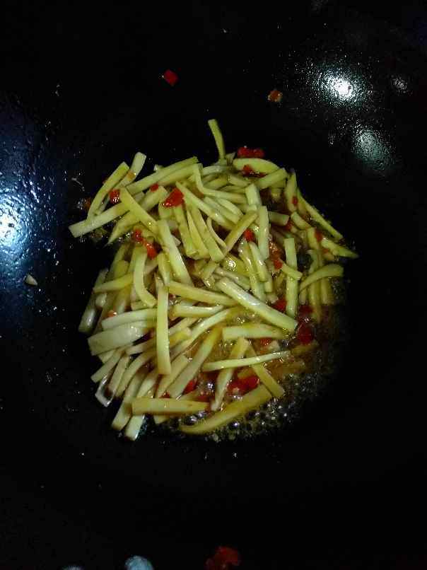辣汁鲍菇步骤5