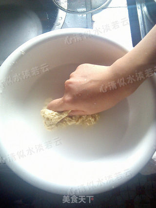 自制陕西麻酱凉皮------夏天的那一抹凉爽步骤1
