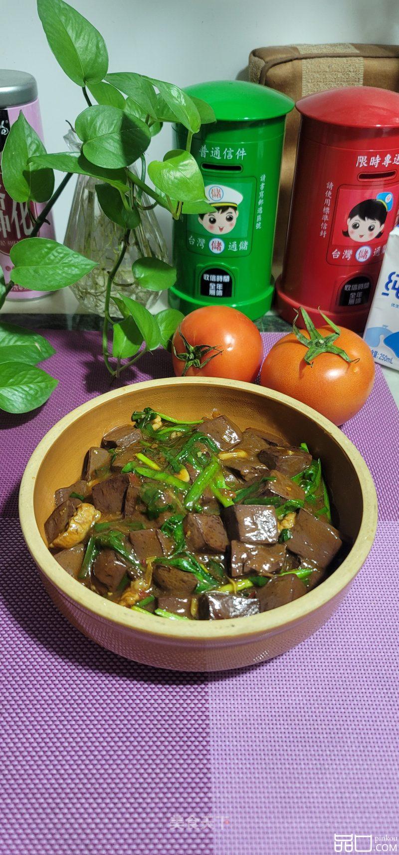 韭菜烧猪血
