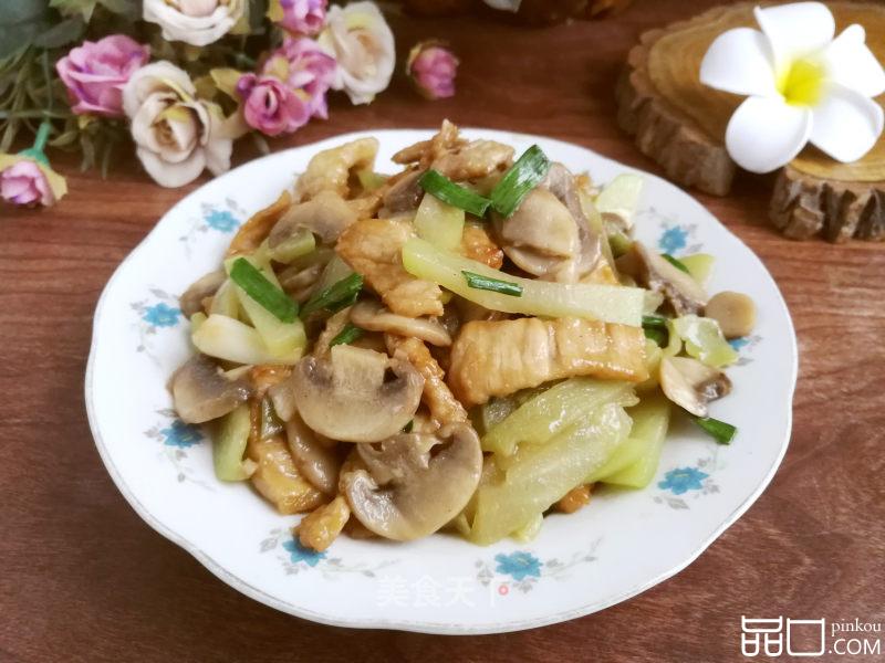 蘑菇佛手瓜炒肉片