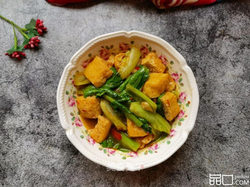 豆腐泡烩生菜