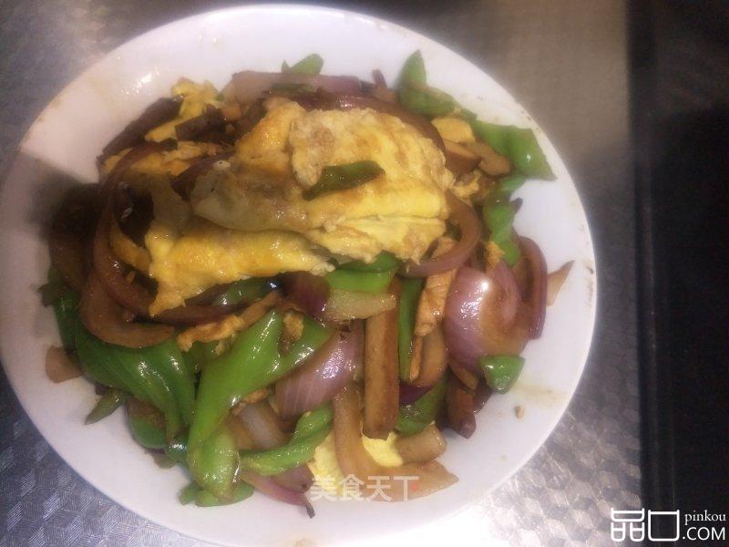 辣椒肉丝炒鸡蛋