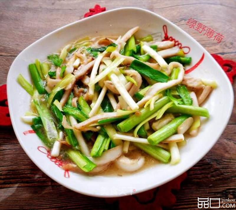 双韭炒鱿鱼