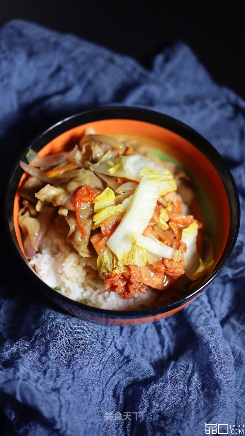 牛肉片泡菜拌饭