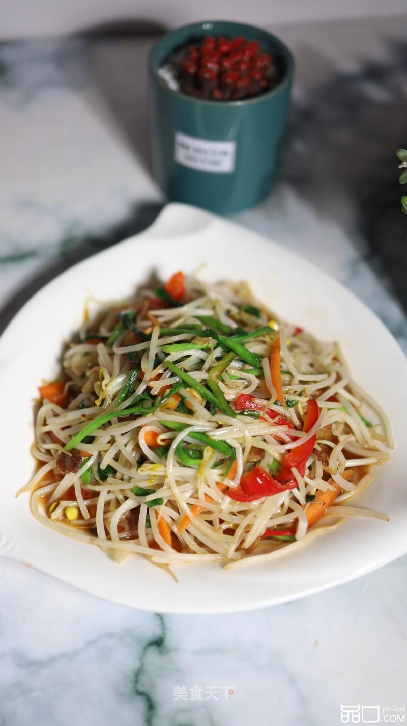 韭菜肉片炒豆芽