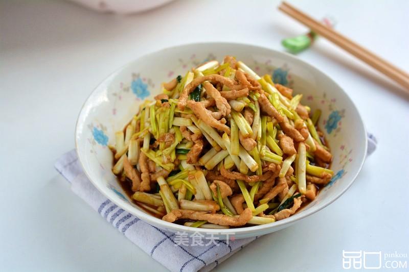 肉丝炒蒜黄