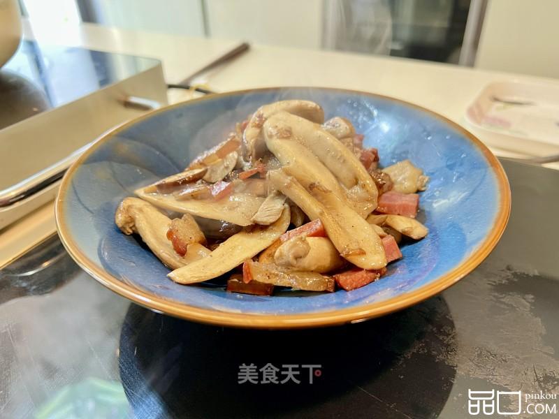 赤松茸炒腊肉