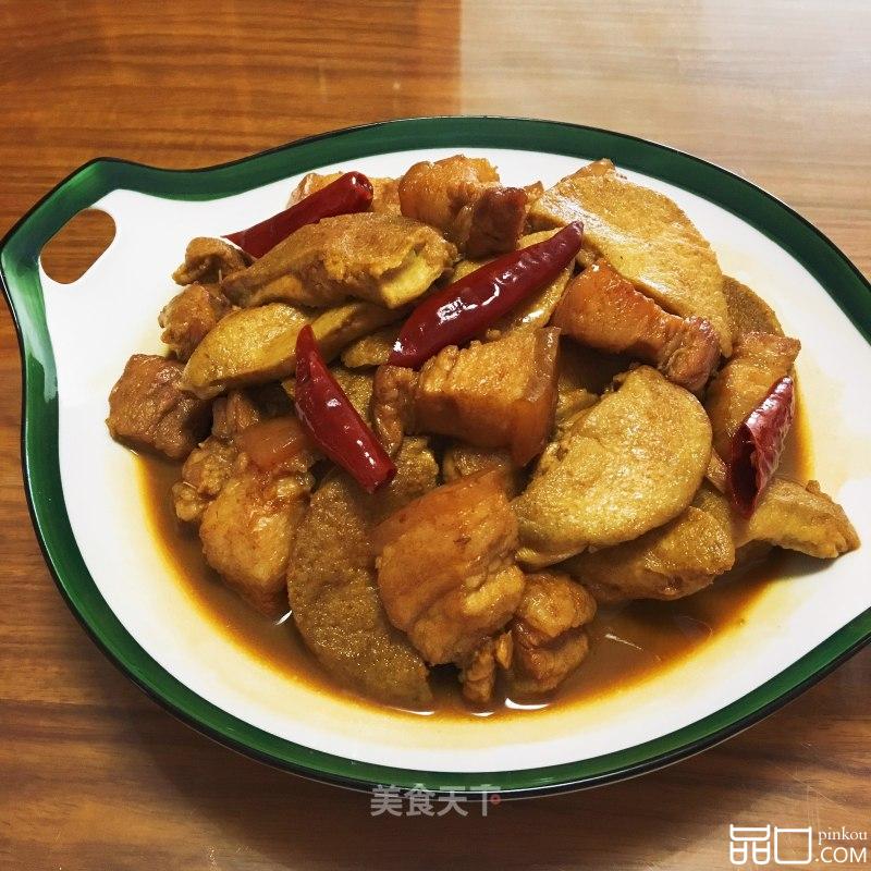 五花肉烧素鸡