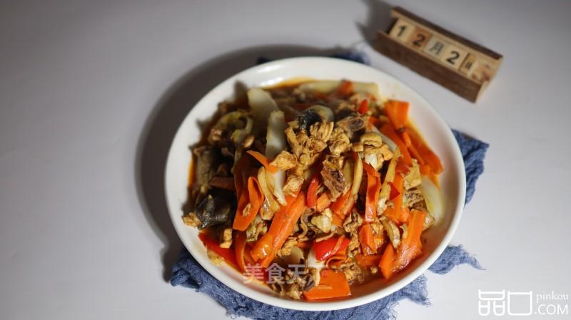 胡萝卜白菜梗炒鸡
