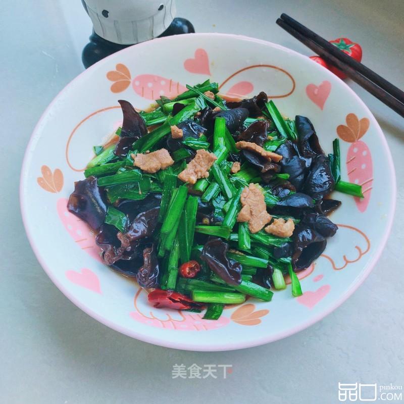 韭菜木耳炒肉