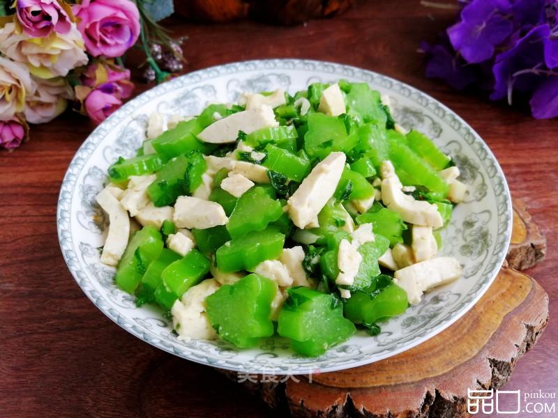 芥菜炒豆腐