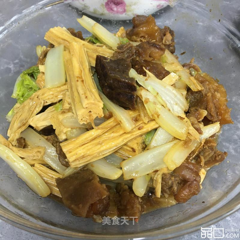 牛筋腐竹煲白菜