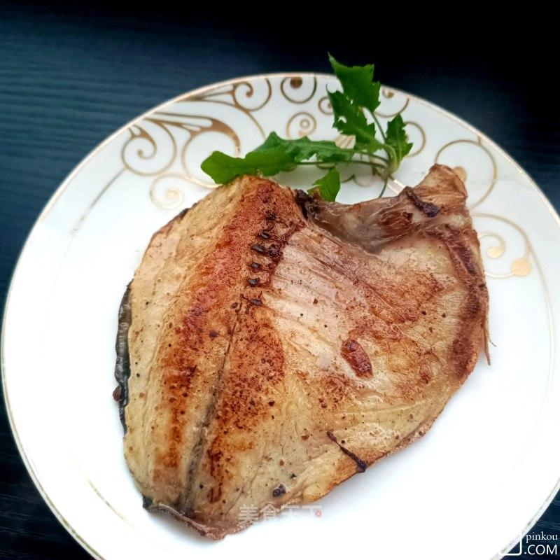 煎金鲳鱼