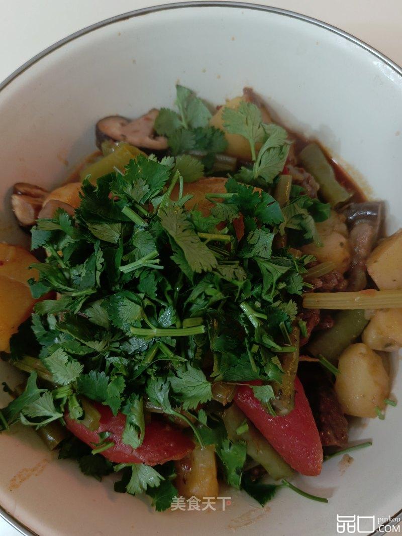 土豆胡萝卜炖牛腩