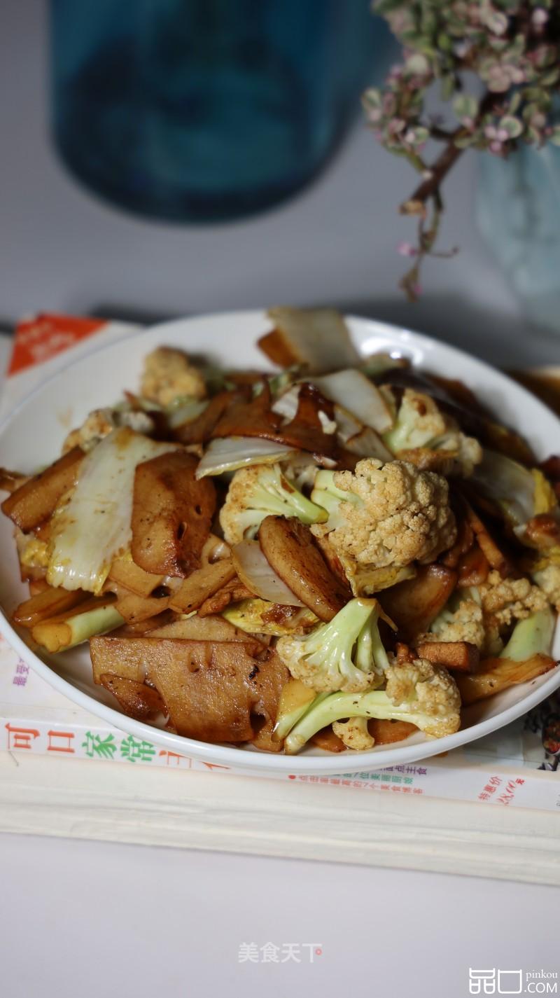 花菜莲藕炒肉片