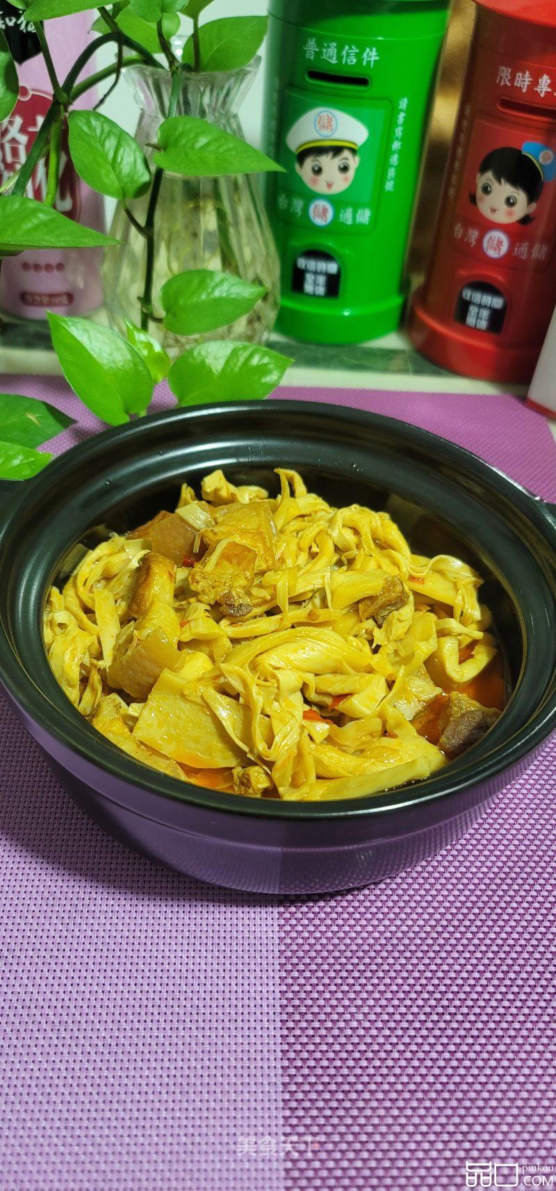 五花肉炖笋干