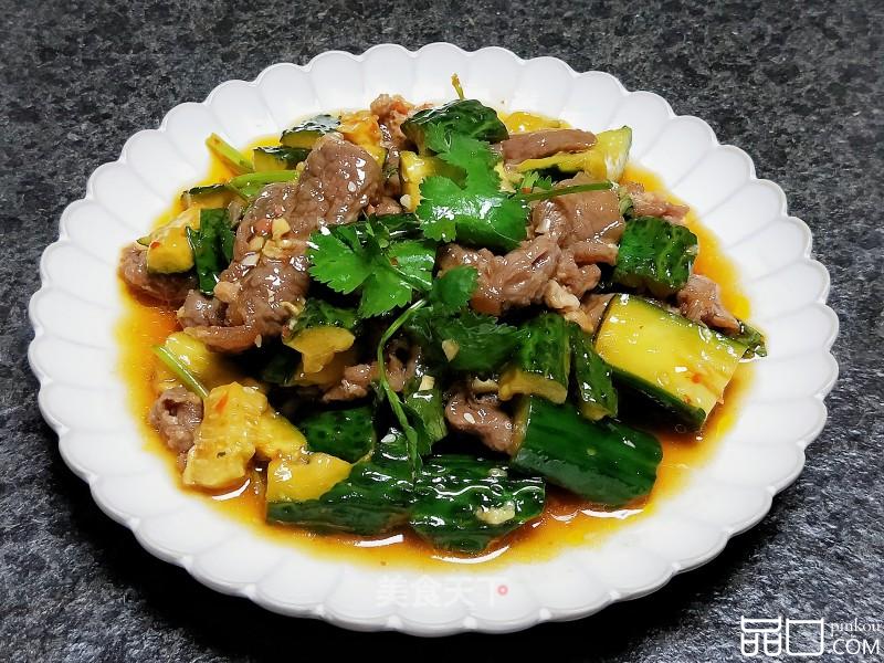 黄瓜拌牛肉 