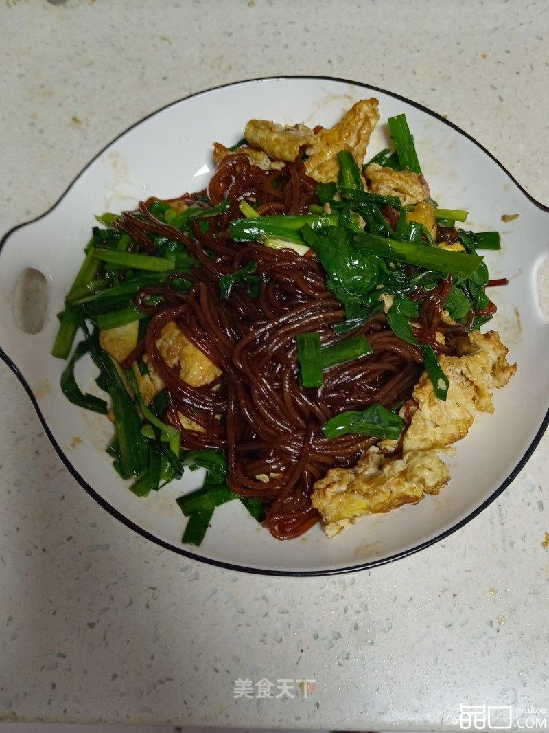 韭菜鸡蛋炒粉条