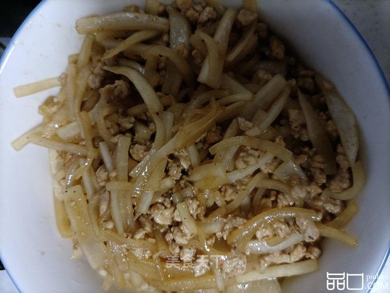 萝卜丝炒肉丁