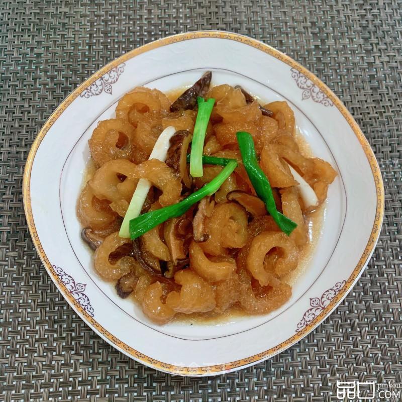 香菇焖炸猪皮