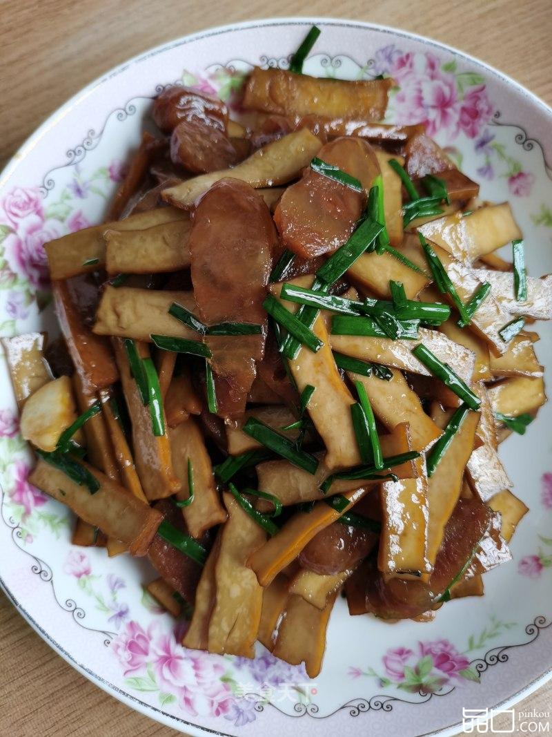 腊肠炒香干