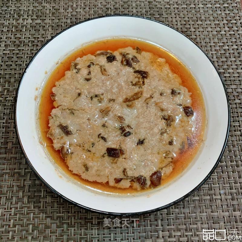 鹿茸菇蒸肉饼